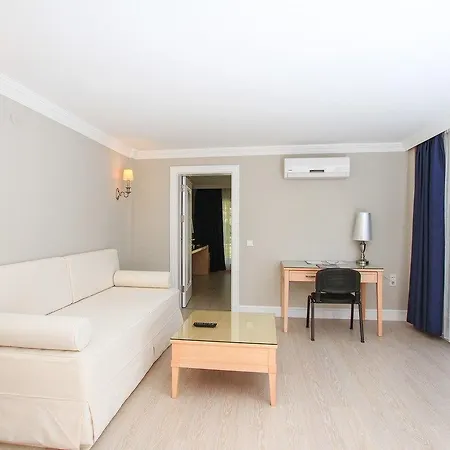 Hotel Palm Bay Emecik