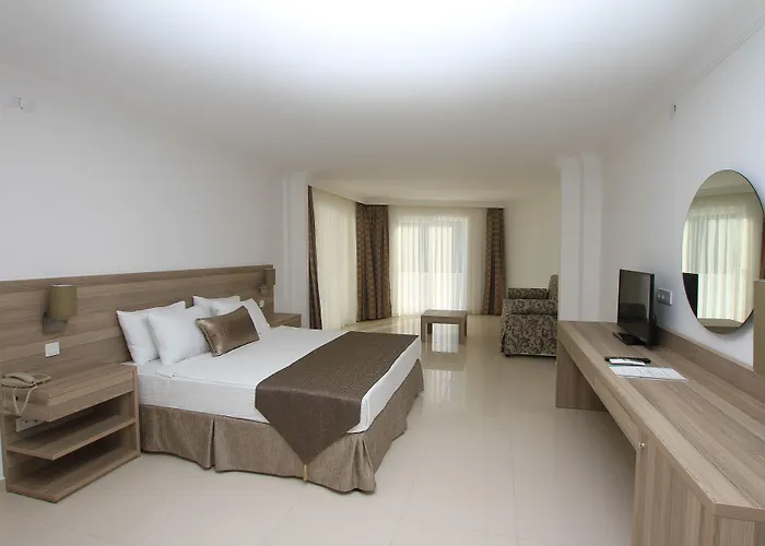 Palm Bay Hotell Emecik