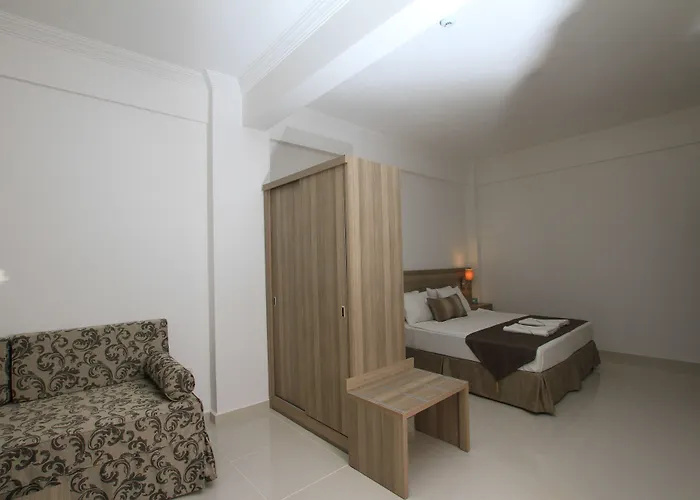 Palm Bay Hotell Emecik