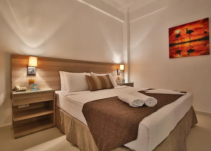 Hotell Palm Bay Emecik